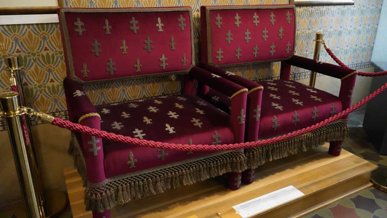 Inthronization Throne