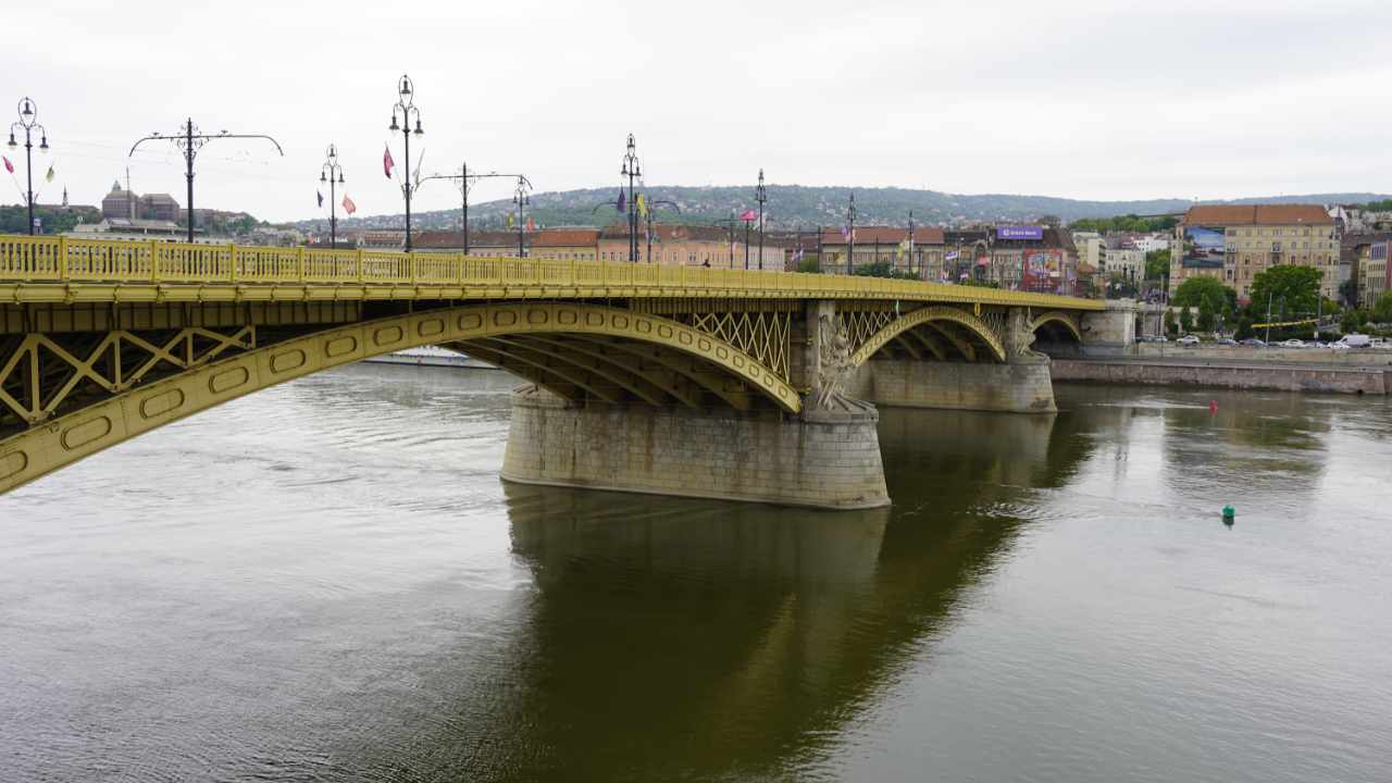  Margaret Bridge