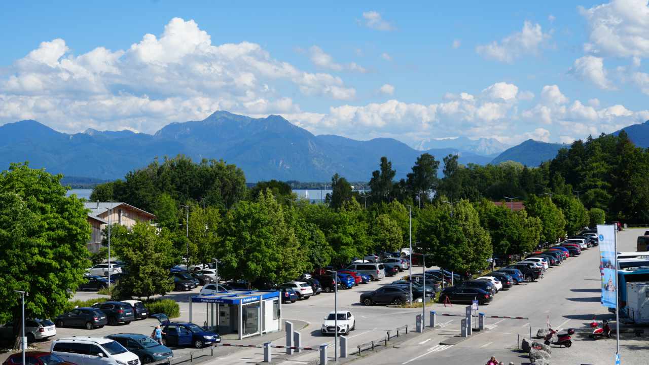 Ciemsee with Alps