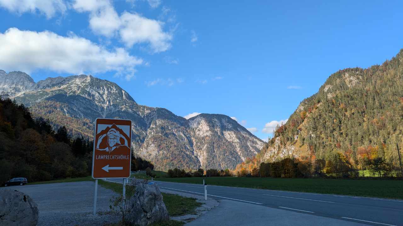 Lamprechtshöhle Entrance